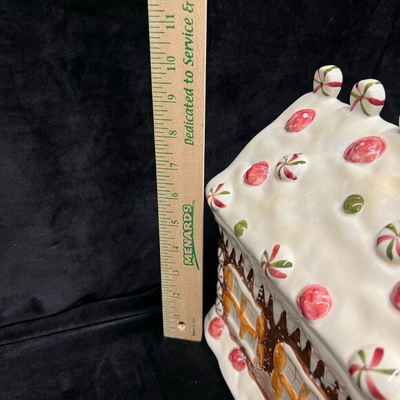 Gingerbread house cookie jar - Picture 6 of 9